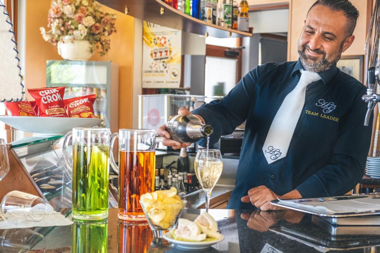 Hotel Da Gigi Santo Stino di Livenza Exteriör bild