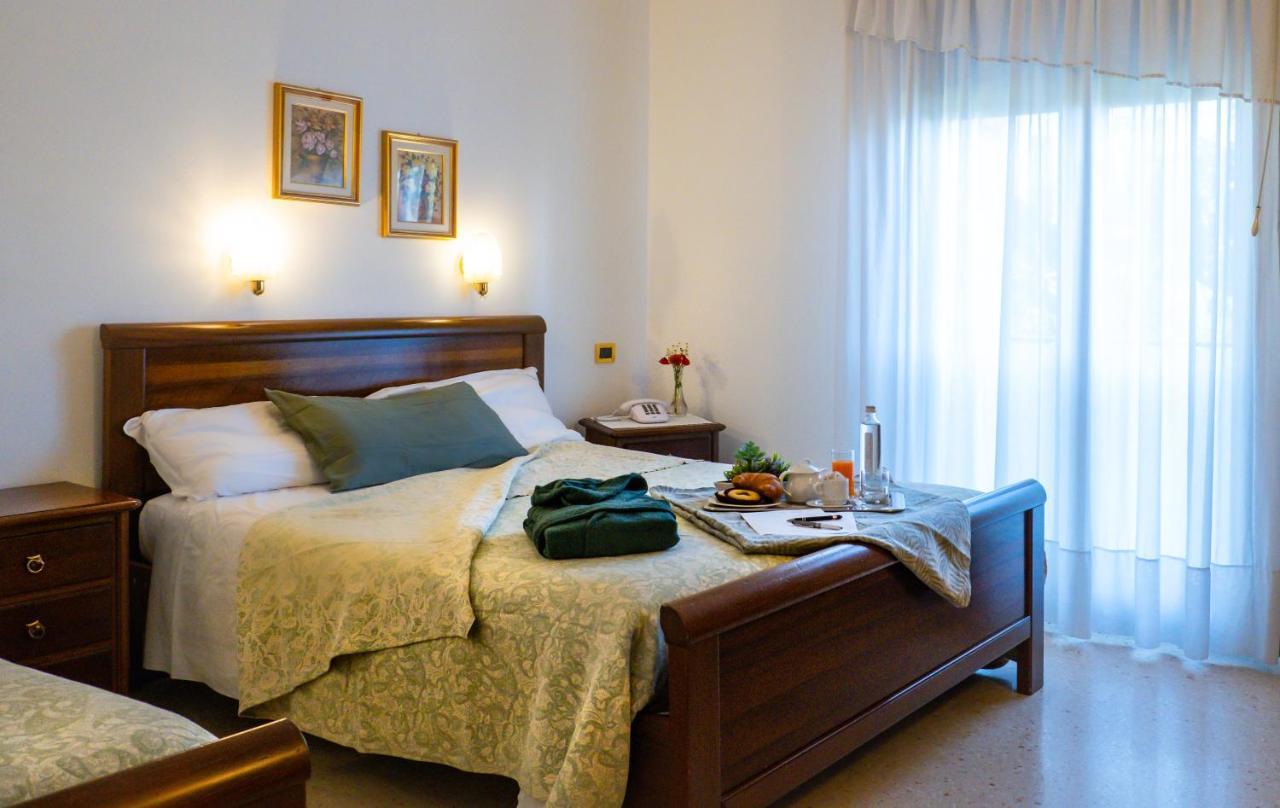 Hotel Da Gigi Santo Stino di Livenza Exteriör bild